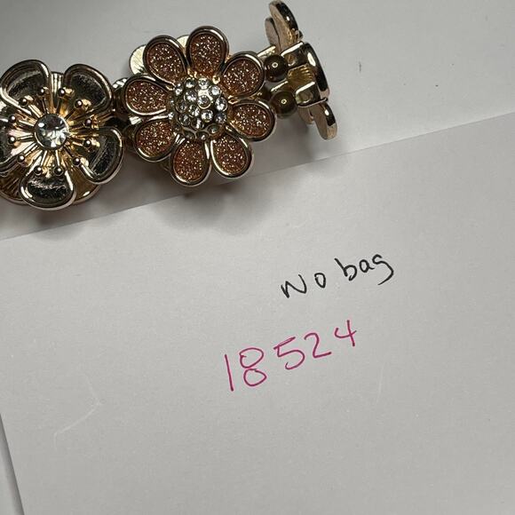 rose gold tone stretch bracelet with rhinestone centers costume jewelry - Picture 11 of 12